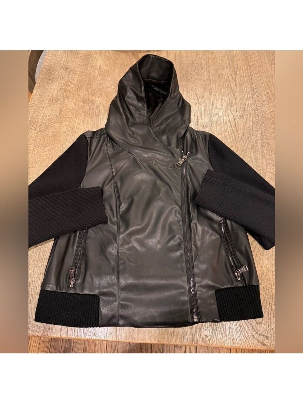 Bernardo vegan sleek jacket. Brand new! Amazing style! Black